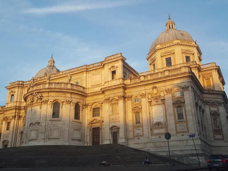Le Poesie Di Roma Acomodação com café da manhã Exterior foto