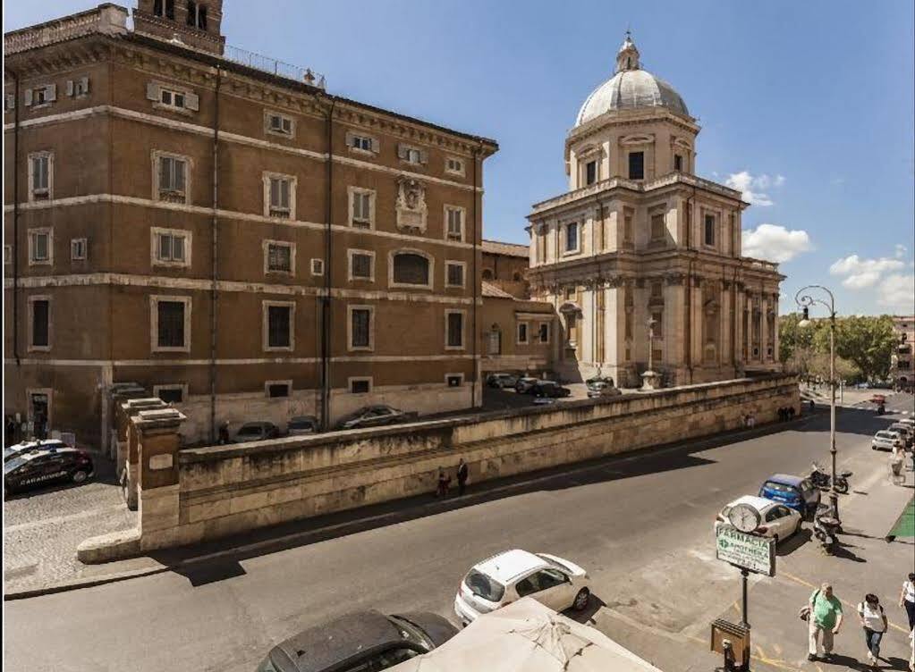 Le Poesie Di Roma Acomodação com café da manhã Exterior foto